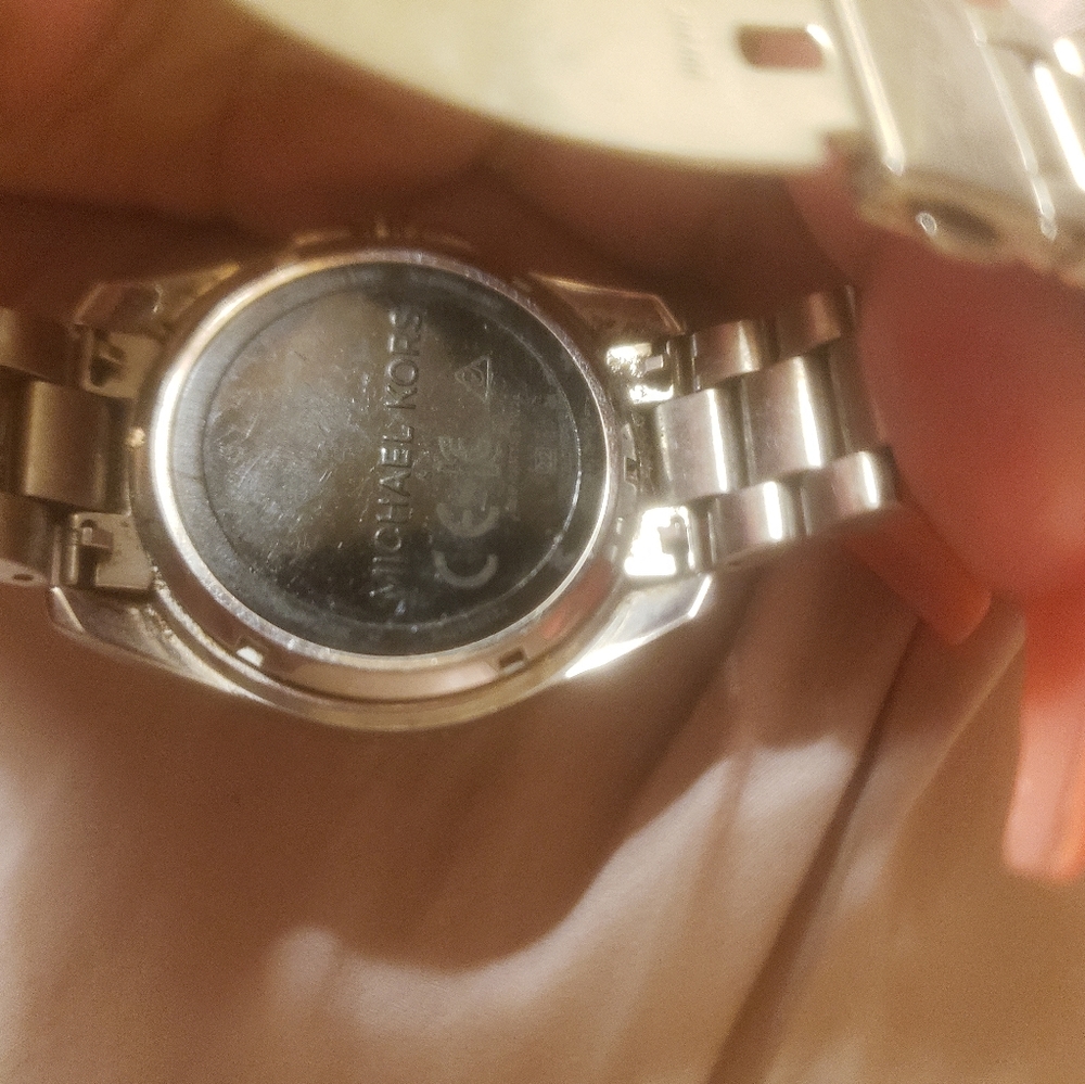 Michael kors smart watch Extra links